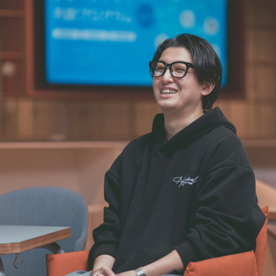 代表取締役 龍賢